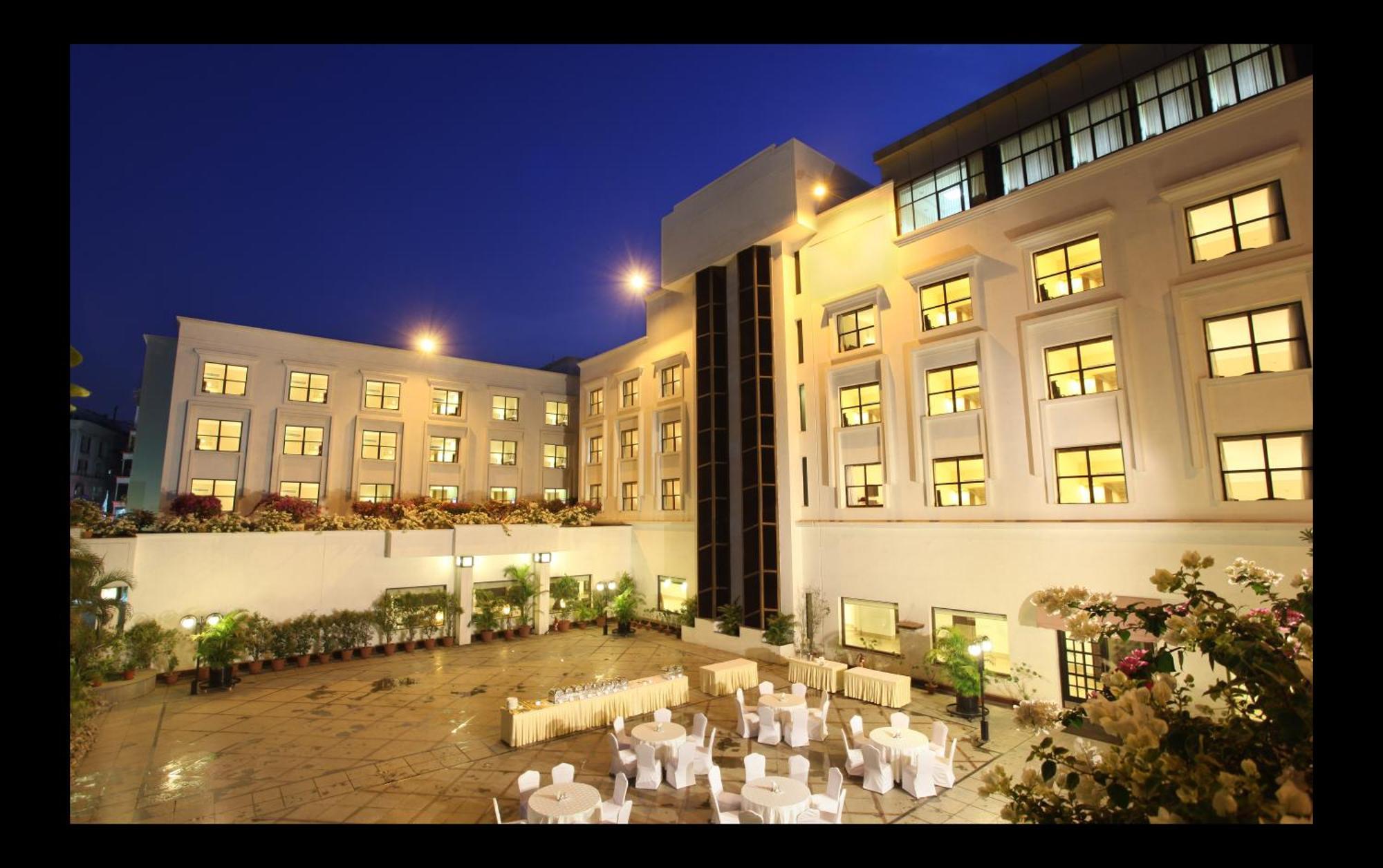 Greenpark Hyderabad Hotel Exterior photo