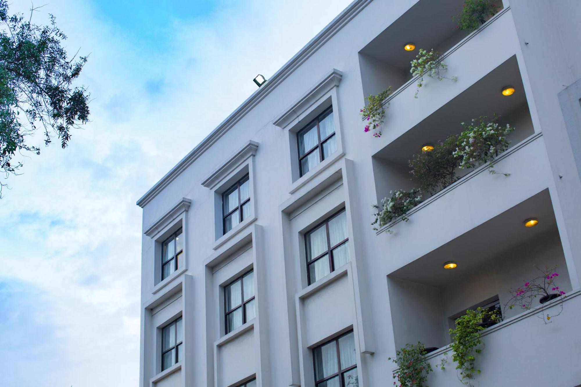 Greenpark Hyderabad Hotel Exterior photo